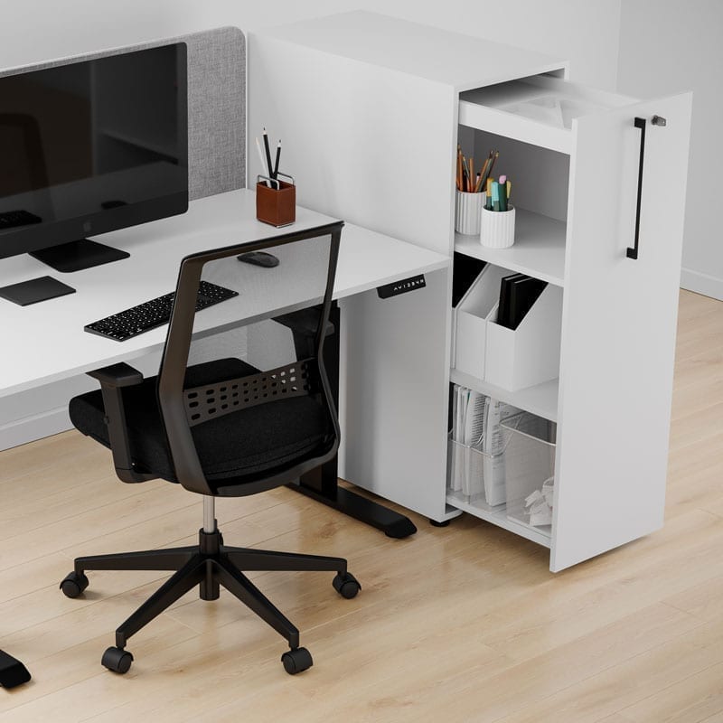 Direktören-kontorsmiljö Direktören - En kontorsstol med rygg i mesh - Bild 2